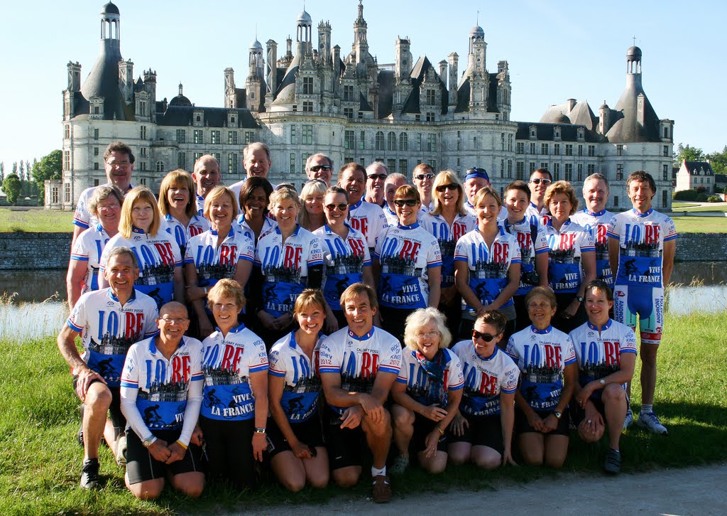 Custom group Cycling Tour France Loire Valley with Cycling Country Bike Tours