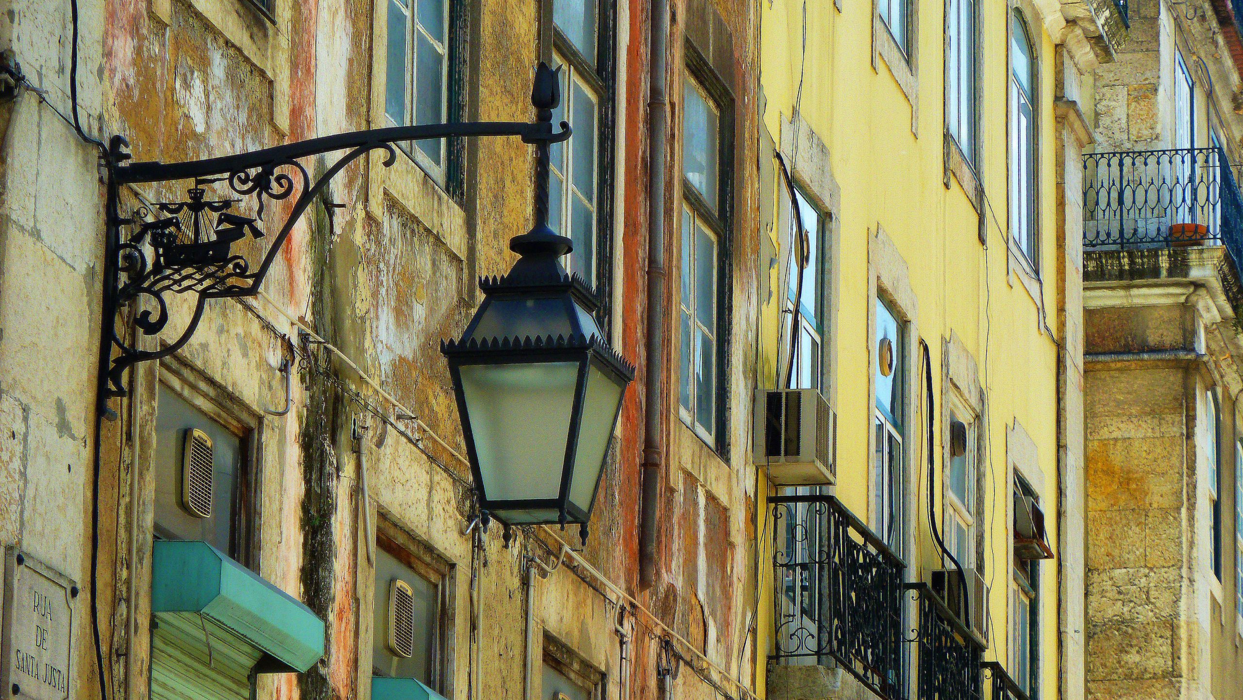 Best places for Fado in Lisbon, Portugal - Visit Alfama