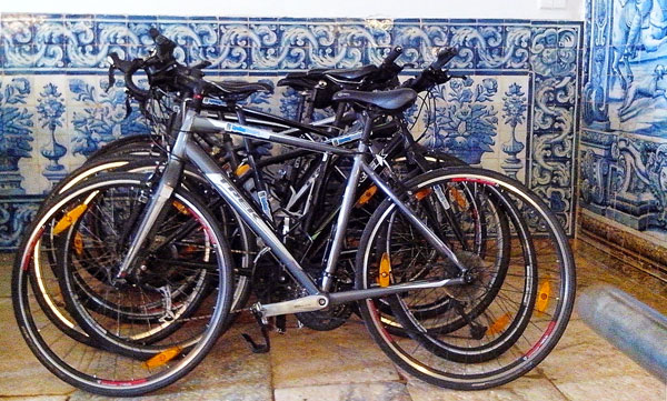 Portuguese Tiles on your Bike Trip in Portugal