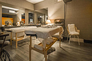 massage on Vuelta bike tour