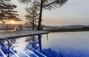 Cycling La Vuelta, 4 star hotel